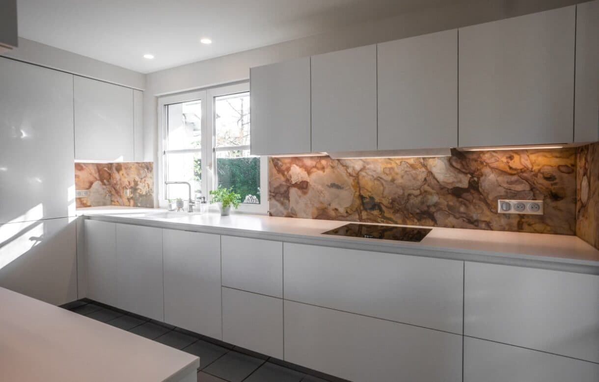 Feuille de pierre naturelle — revêtement mural flexible